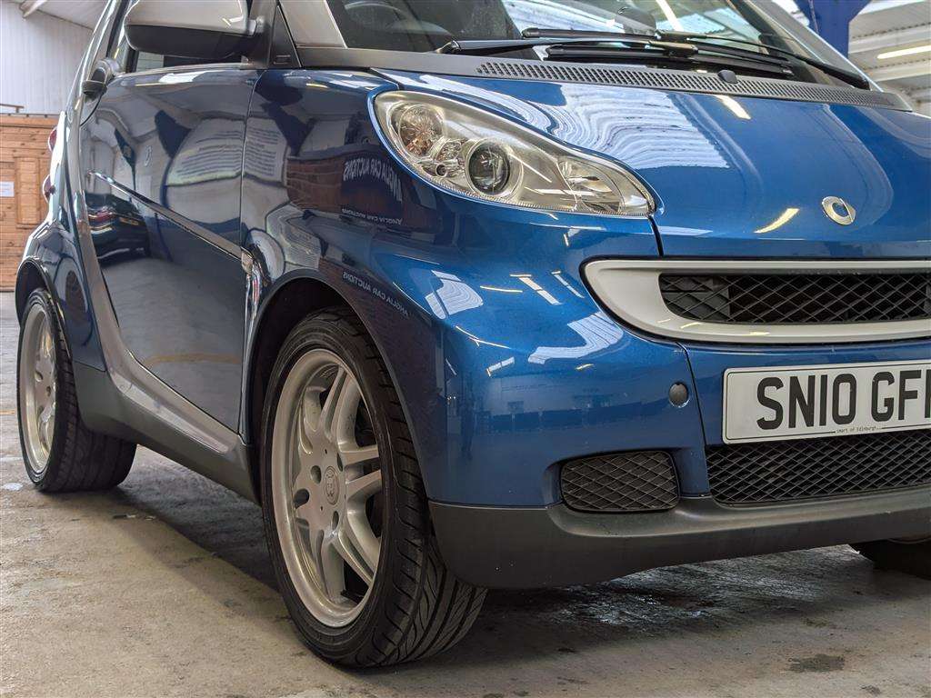 <p>2010 SMART FORTWO PASSION 84 AUTO</p>