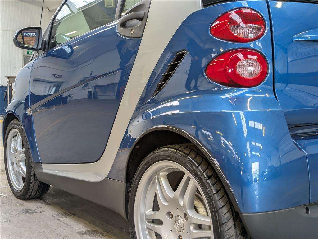 <p>2010 SMART FORTWO PASSION 84 AUTO</p>