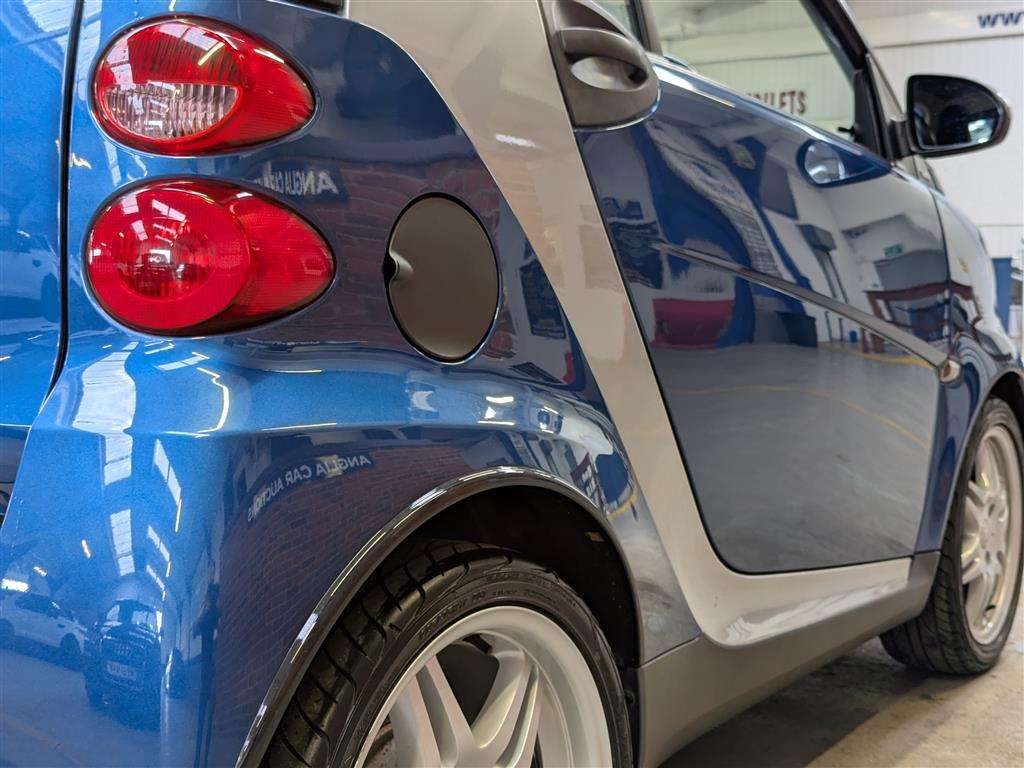 <p>2010 SMART FORTWO PASSION 84 AUTO</p>