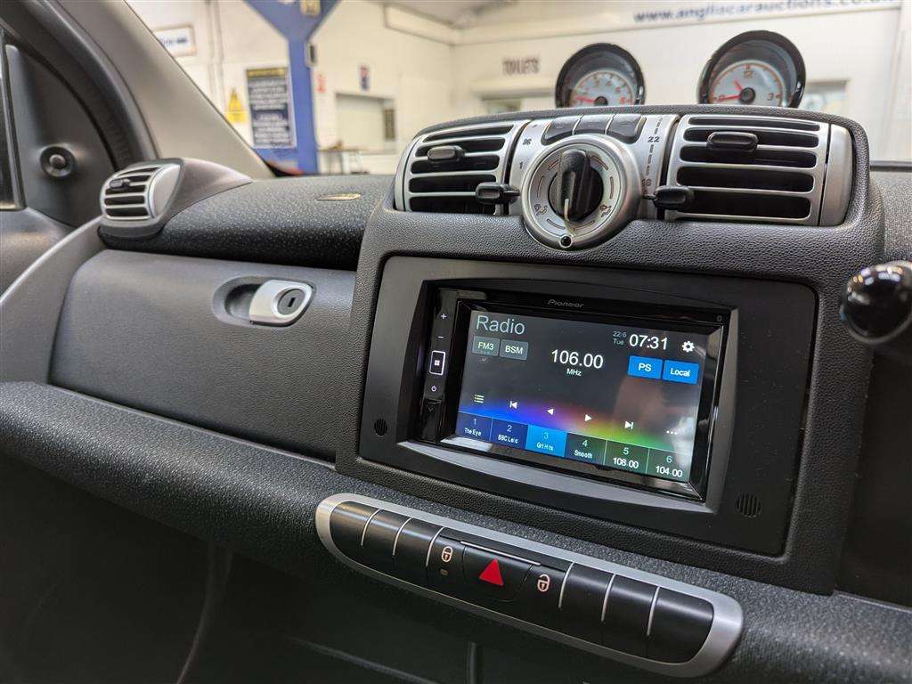 <p>2010 SMART FORTWO PASSION 84 AUTO</p>