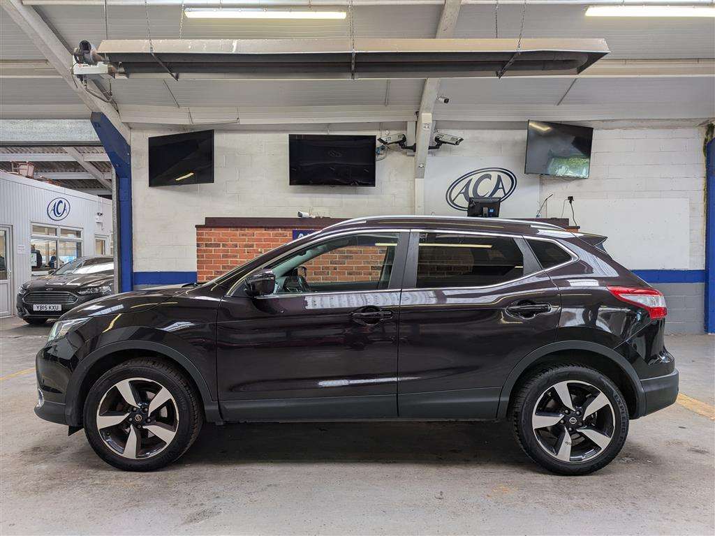 <p>2015 NISSAN QASHQAI N-TEC + DIG-T</p>