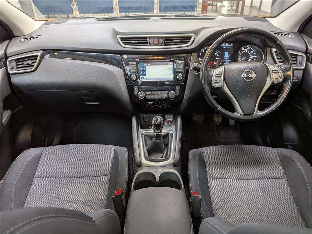 <p>2015 NISSAN QASHQAI N-TEC + DIG-T</p>