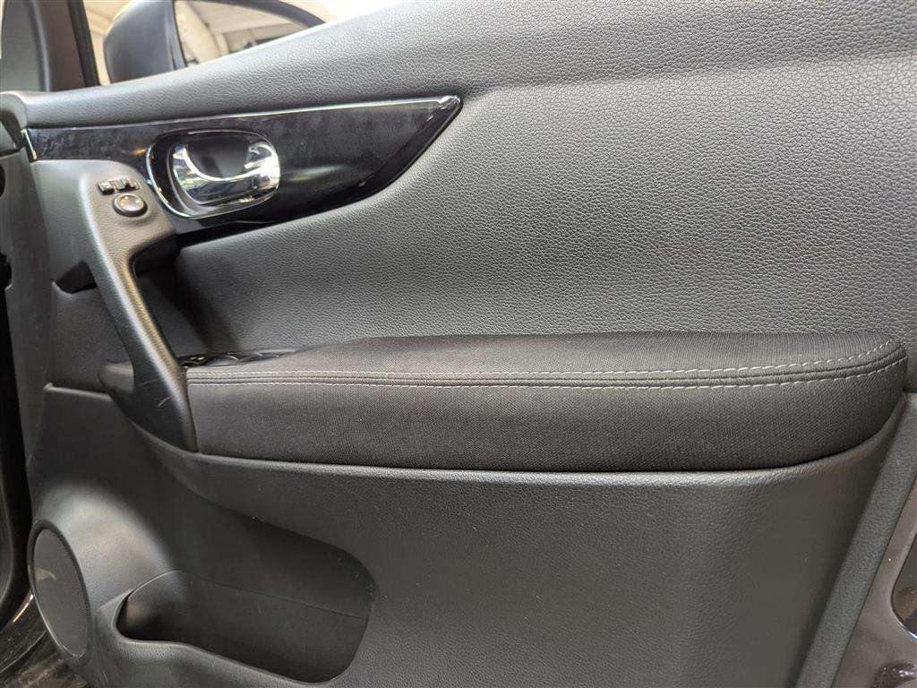 <p>2015 NISSAN QASHQAI N-TEC + DIG-T</p>