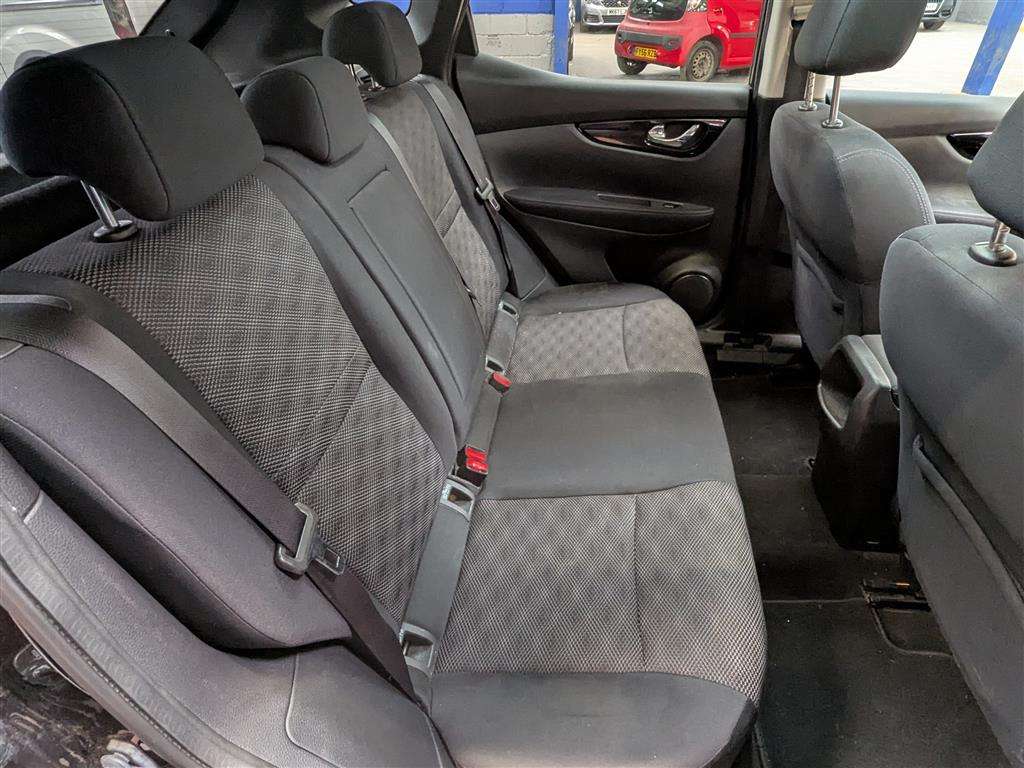 <p>2015 NISSAN QASHQAI N-TEC + DIG-T</p>