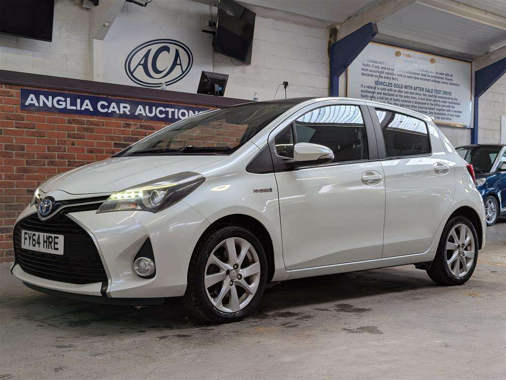 <p>2014 TOYOTA YARIS HYBRID EXCEL CVT</p>