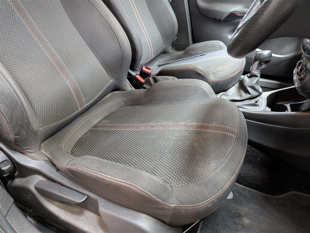 <p>2019 VAUXHALL CORSA SRI VX-LINE NAV BLA</p>