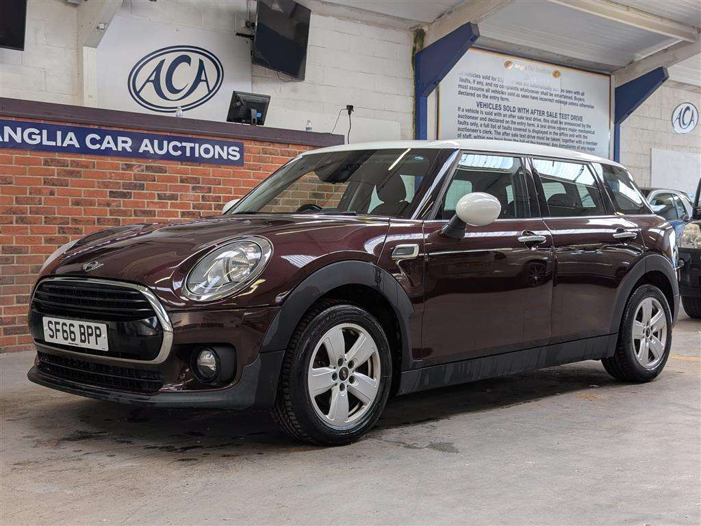 <p>2016 MINI CLUBMAN COOPER</p>
