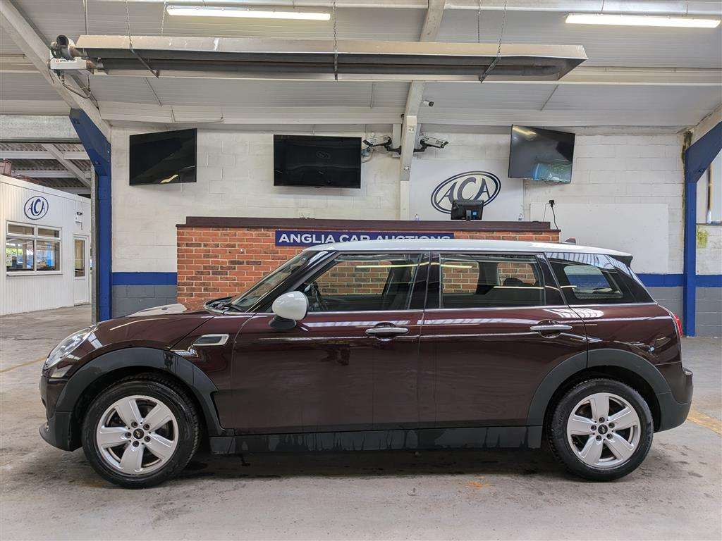 <p>2016 MINI CLUBMAN COOPER</p>
