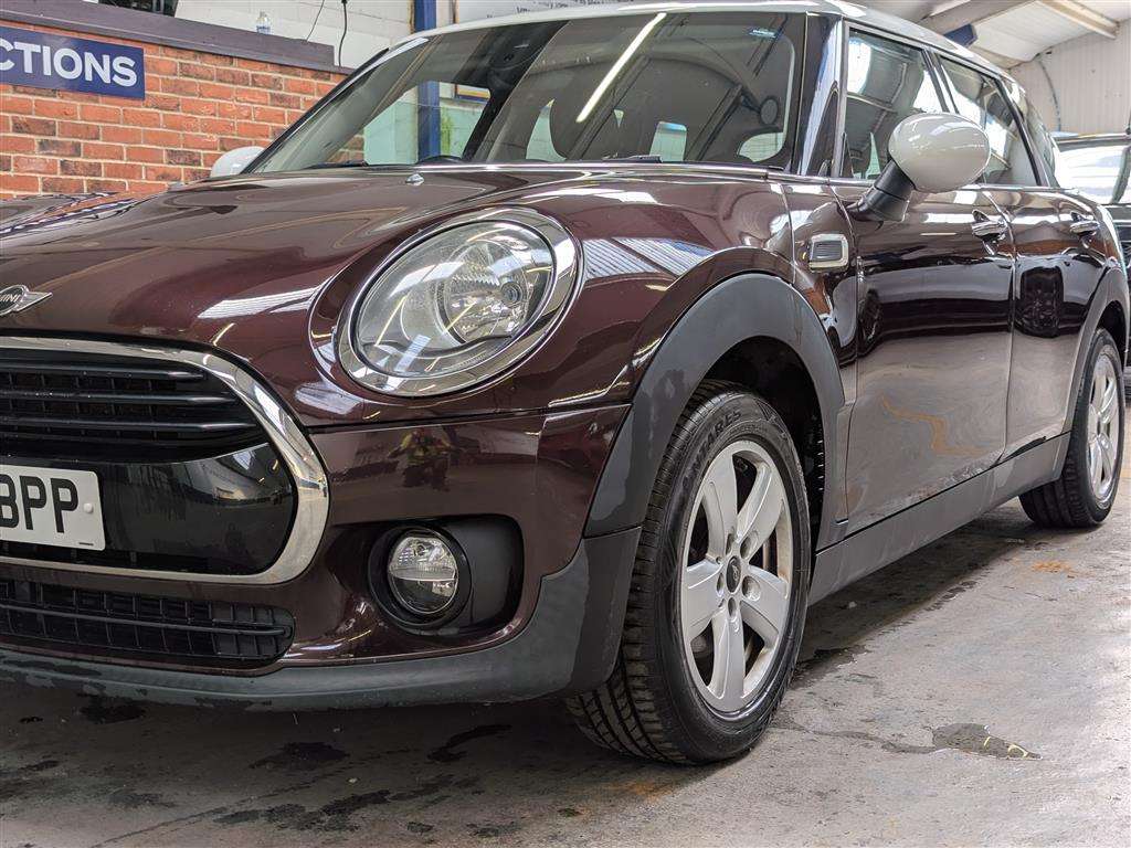<p>2016 MINI CLUBMAN COOPER</p>