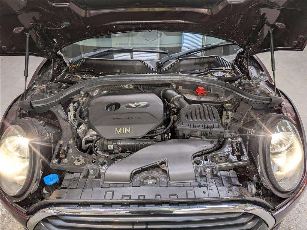 <p>2016 MINI CLUBMAN COOPER</p>