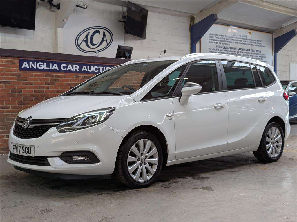 <p>2017 VAUXHALL ZAFIRA TOURER SRI CDTI EC</p>