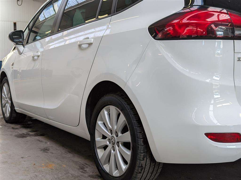 <p>2017 VAUXHALL ZAFIRA TOURER SRI CDTI EC</p>