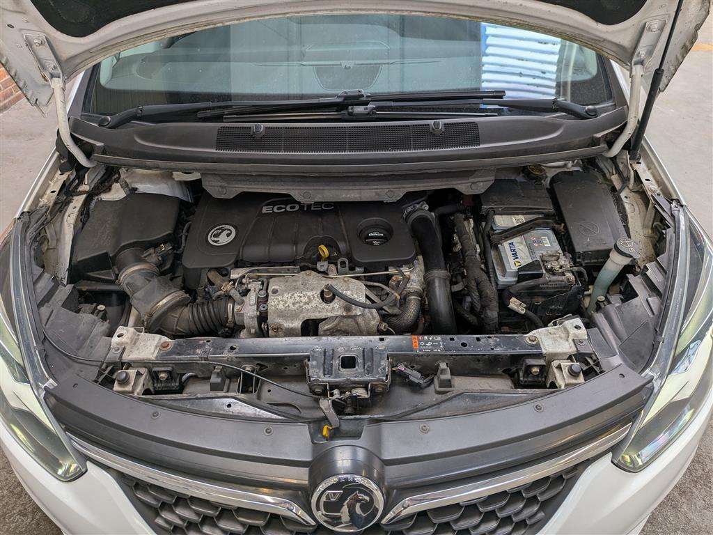 <p>2017 VAUXHALL ZAFIRA TOURER SRI CDTI EC</p>