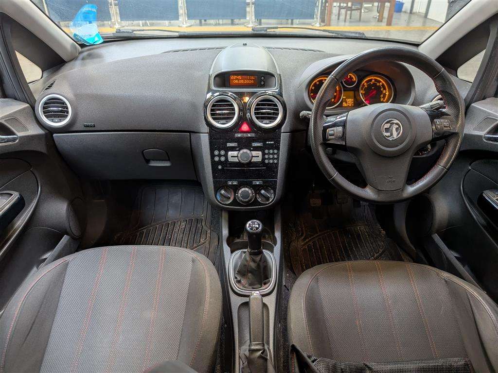 <p>2012 VAUXHALL CORSA SXI AC</p>