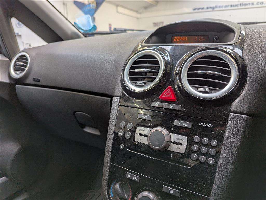 <p>2012 VAUXHALL CORSA SXI AC</p>