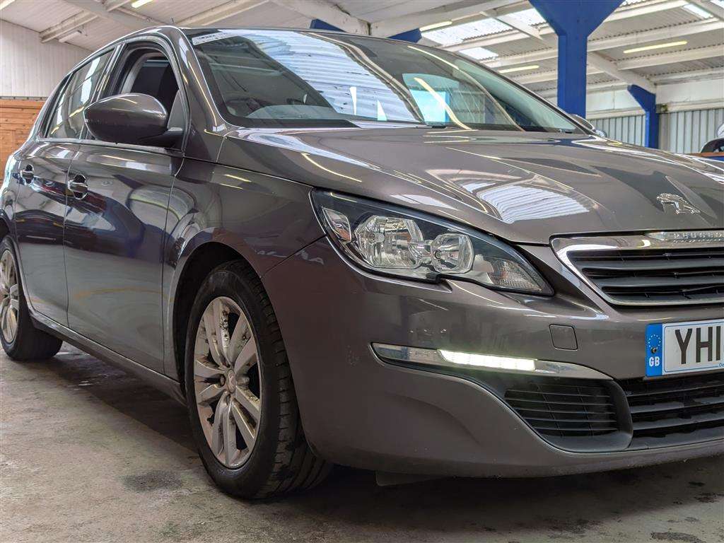 <p>2014 PEUGEOT 308 ACTIVE E-HDI</p>