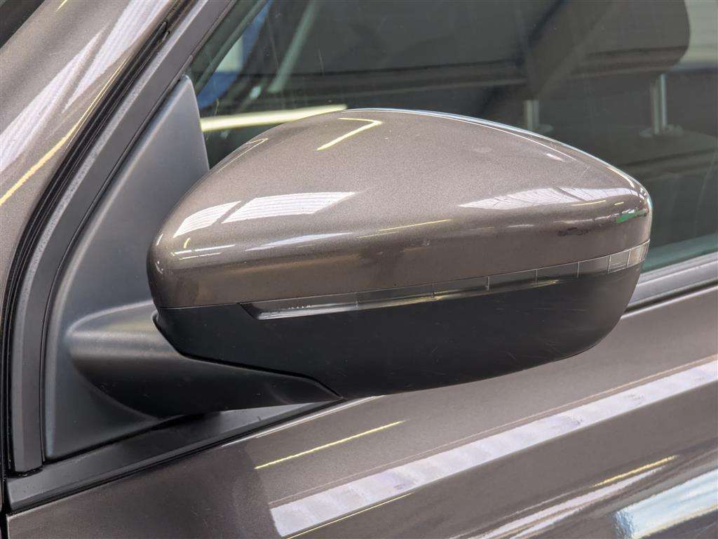 <p>2014 PEUGEOT 308 ACTIVE E-HDI</p>