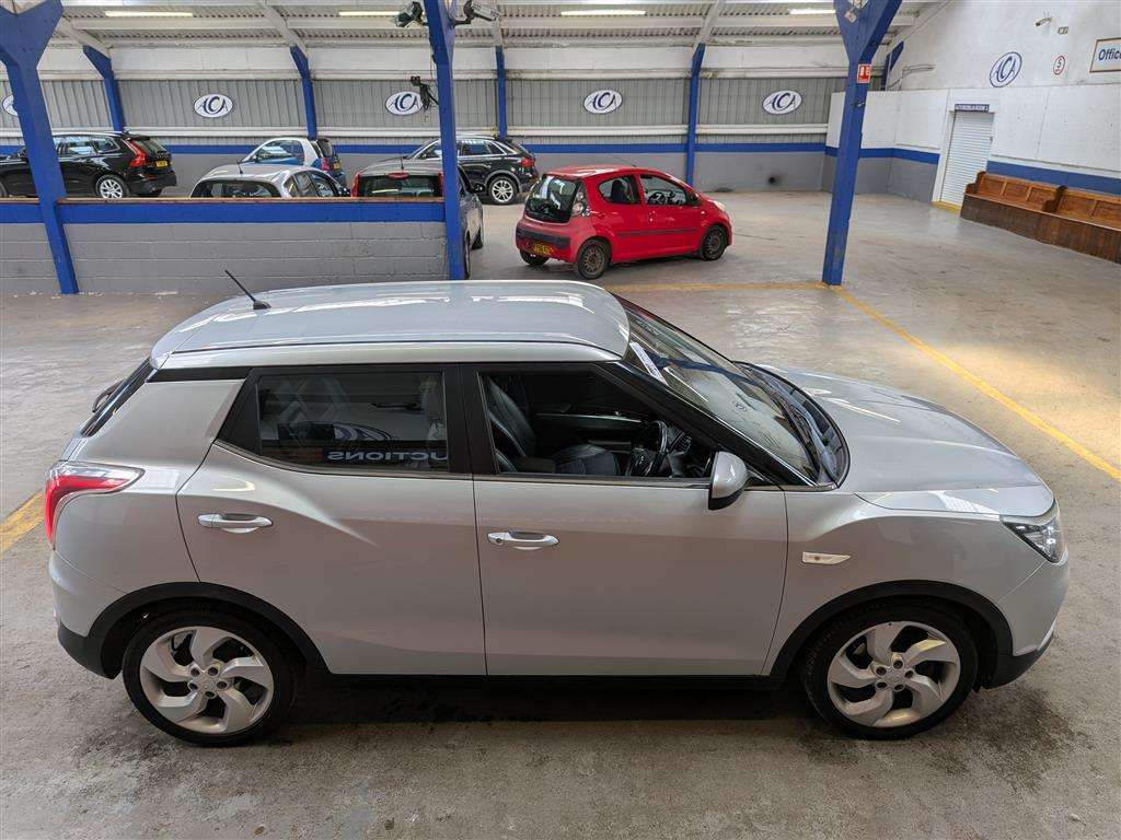 <p>2016 SSANGYONG TIVOLI EX TD AUTO</p>