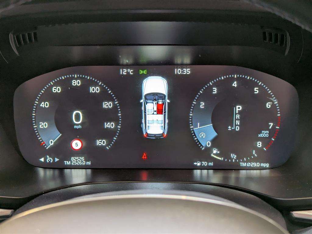<p>2019 VOLVO XC60 MOMENTUM PRO T5 AWD</p>