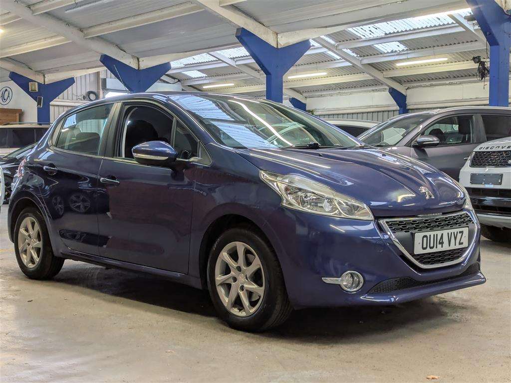 <p>2014 PEUGEOT 208 ACTIVE</p>