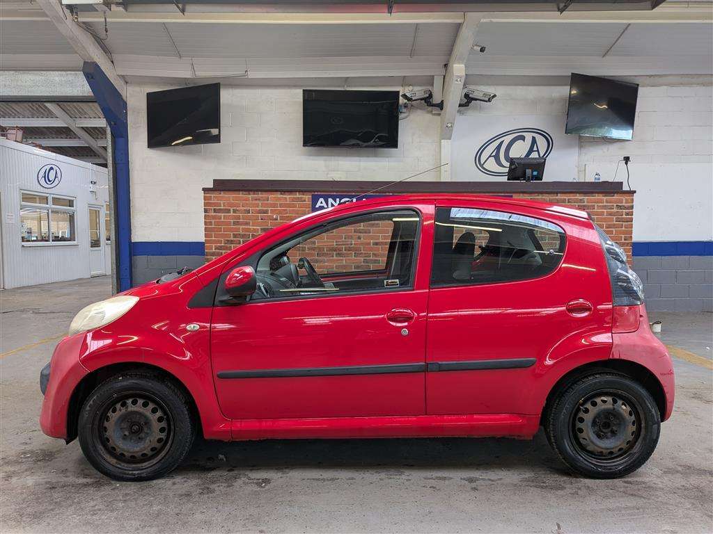 <p>2006 CITROEN C1 RHYTHM</p>