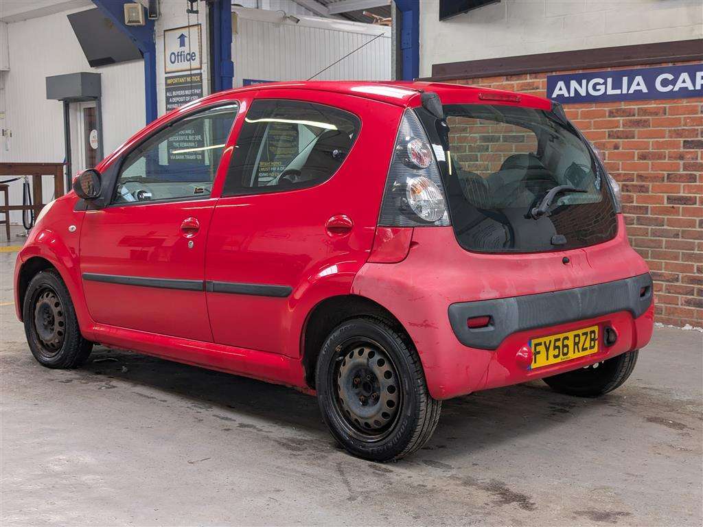 <p>2006 CITROEN C1 RHYTHM</p>