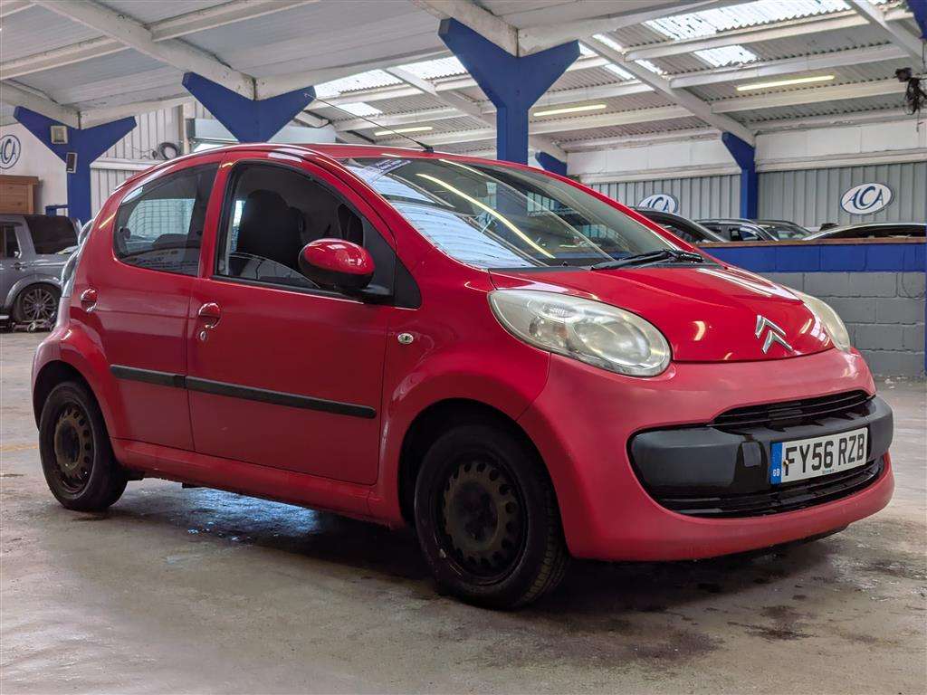 <p>2006 CITROEN C1 RHYTHM</p>