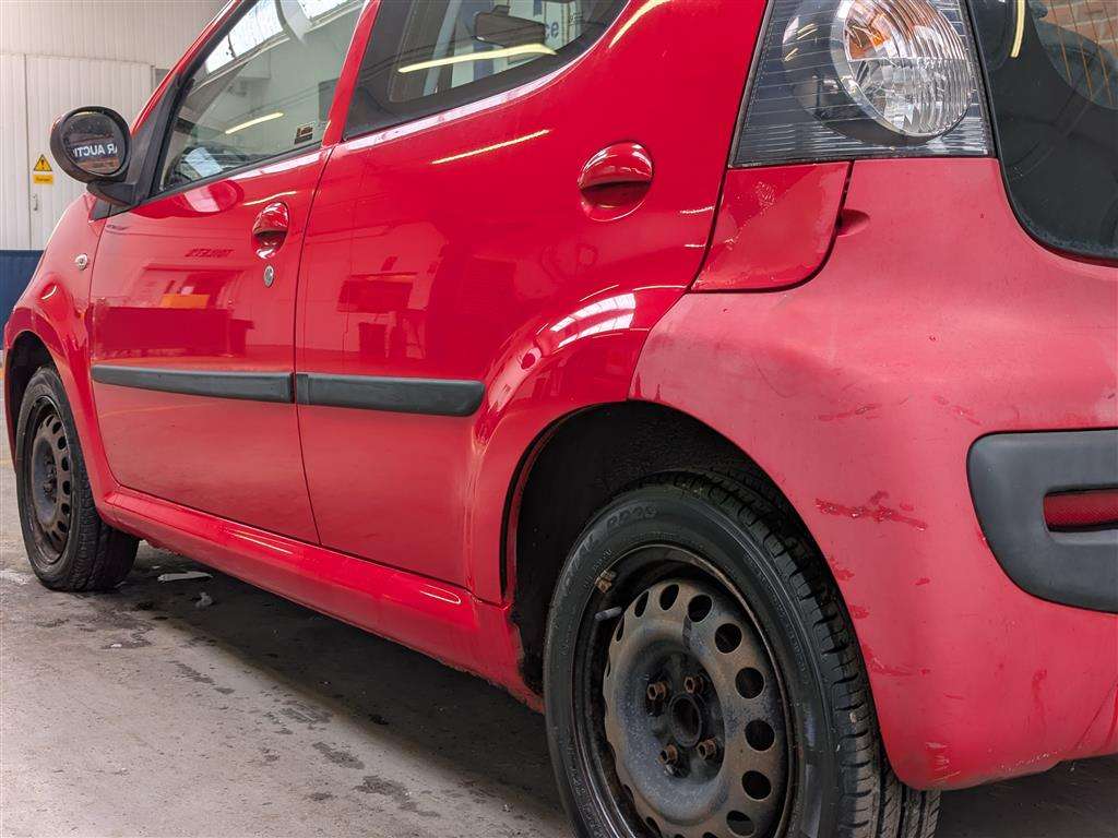 <p>2006 CITROEN C1 RHYTHM</p>