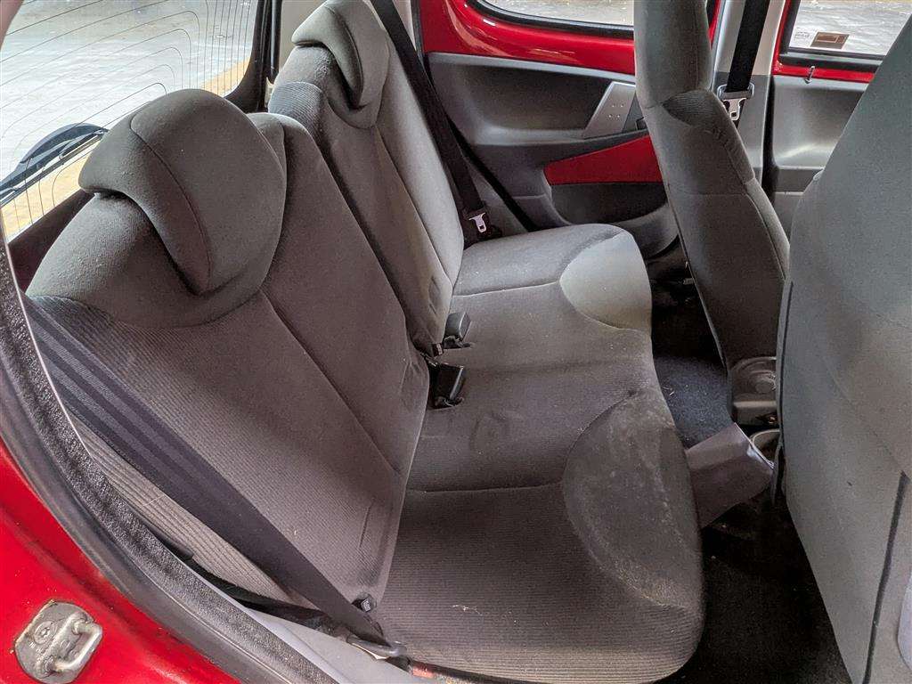 <p>2006 CITROEN C1 RHYTHM</p>