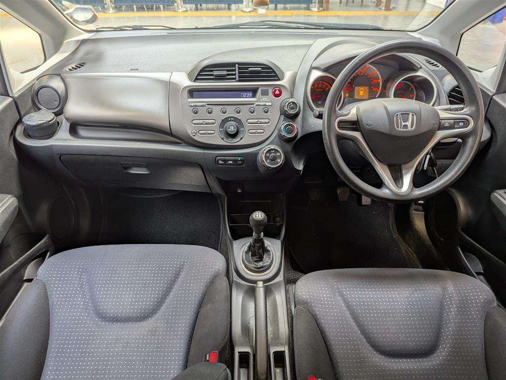 <p>2009 HONDA JAZZ I-VTEC SE</p>