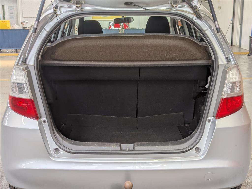 <p>2009 HONDA JAZZ I-VTEC SE</p>