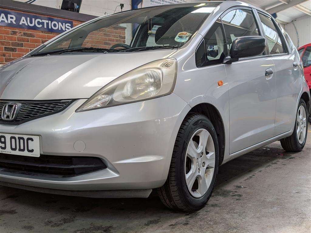 <p>2009 HONDA JAZZ I-VTEC SE</p>