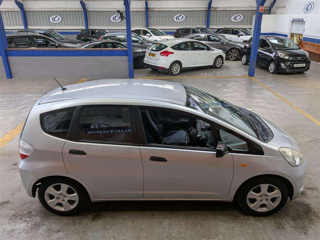 <p>2009 HONDA JAZZ I-VTEC SE</p>