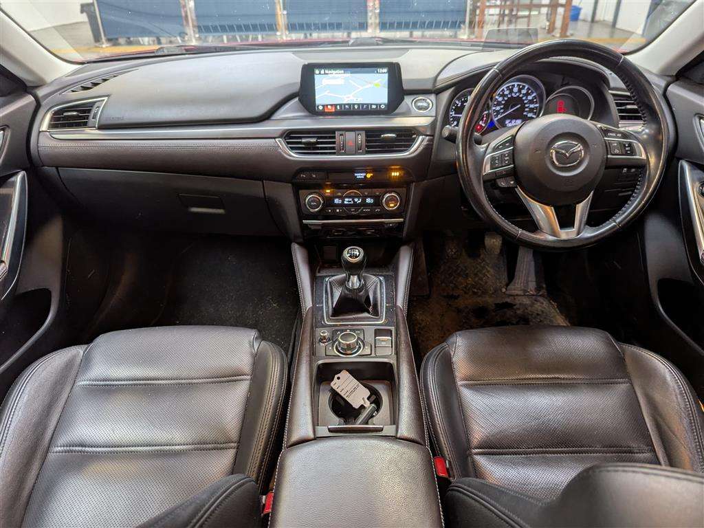 <p>2015 MAZDA 6 SPORT NAV D</p>