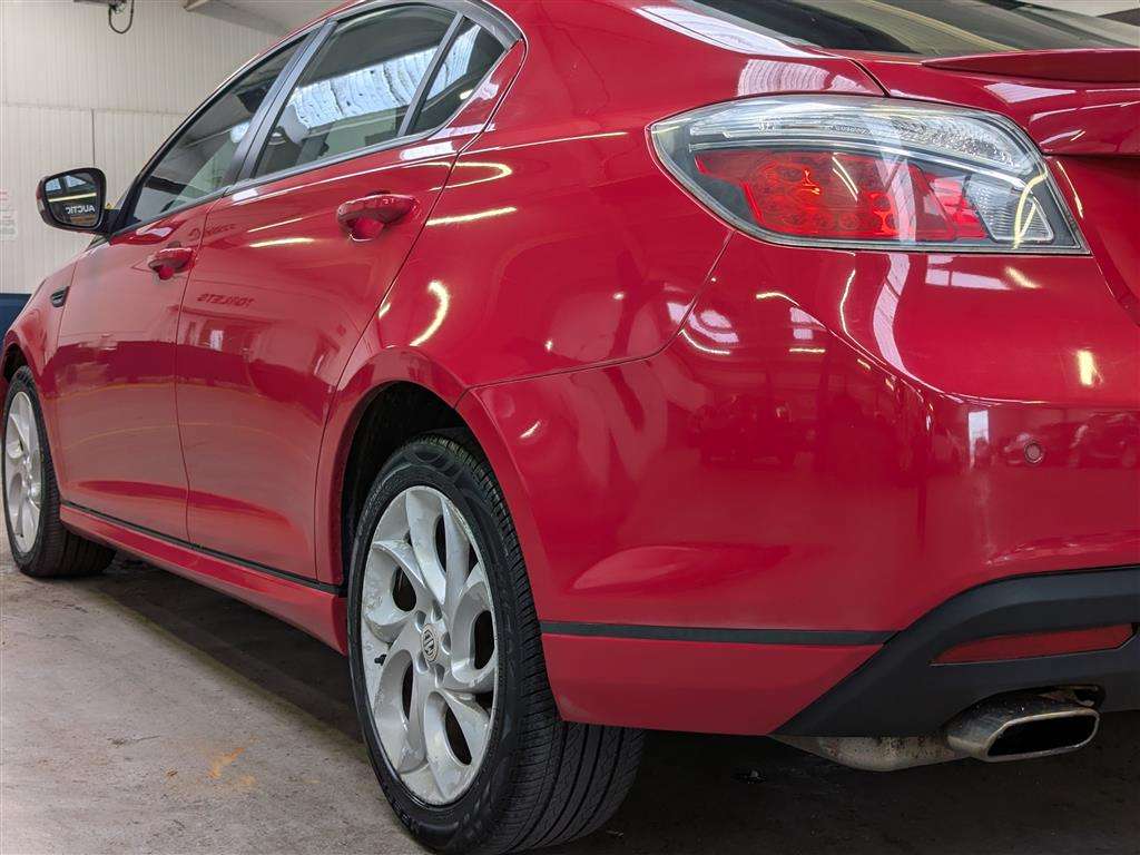 <p>2015 MG 6 SE GT DTI</p>