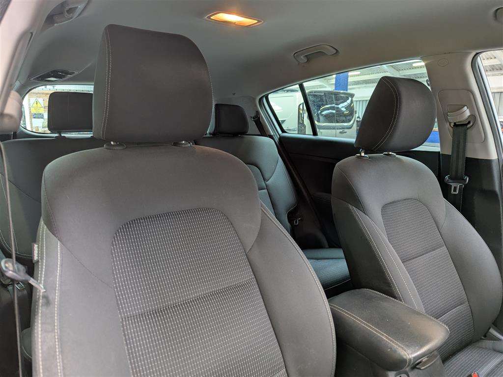 <p>2017 KIA SPORTAGE 2 CRDI ISG</p>