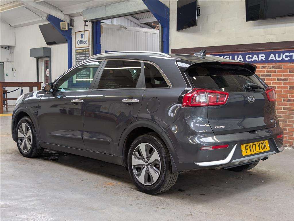 <p>2017 KIA NIRO 2 S-A</p>