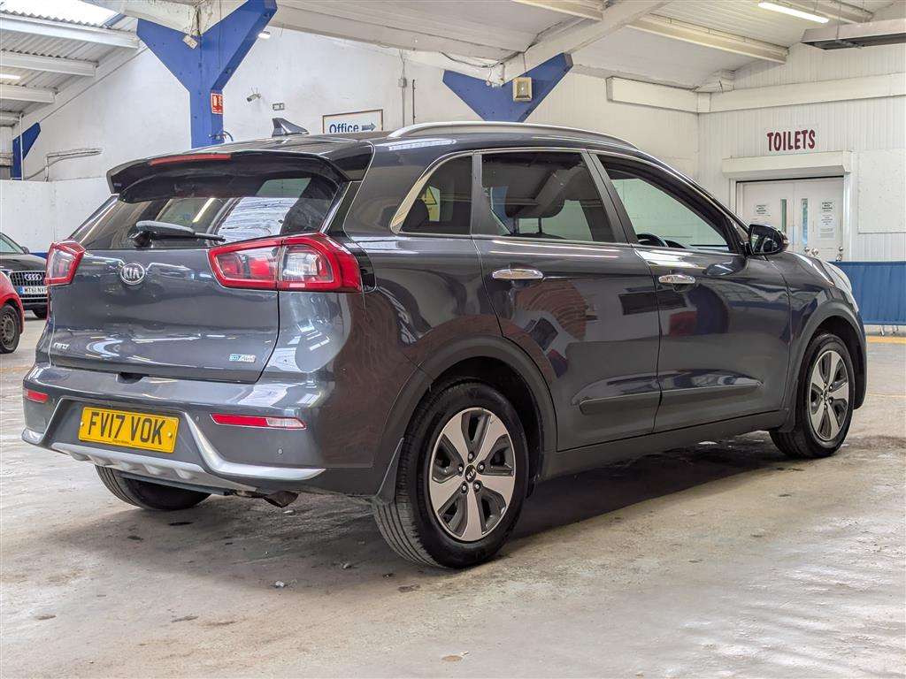 <p>2017 KIA NIRO 2 S-A</p>