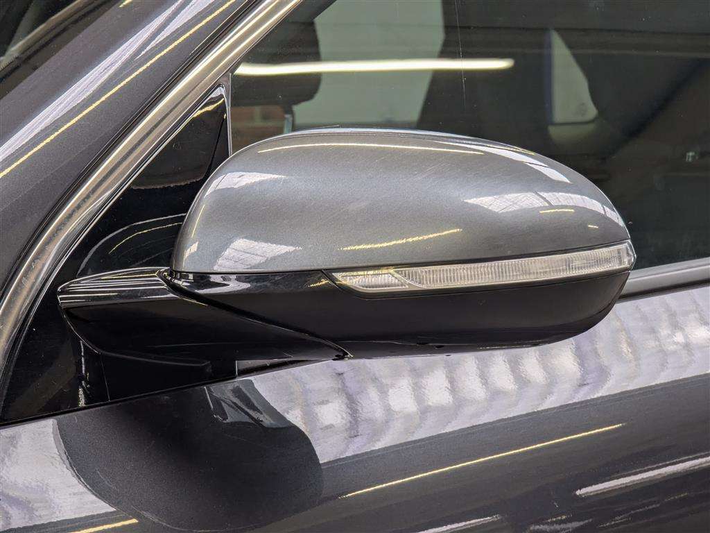 <p>2017 KIA NIRO 2 S-A</p>