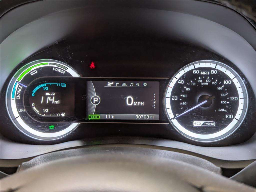 <p>2017 KIA NIRO 2 S-A</p>