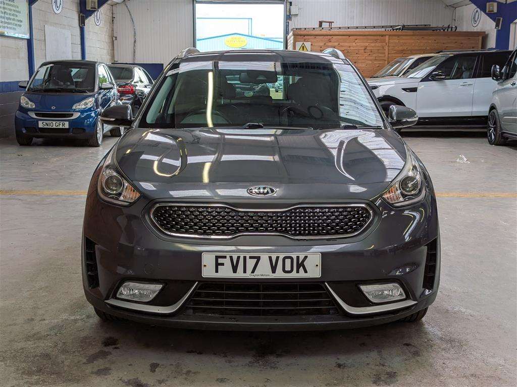 <p>2017 KIA NIRO 2 S-A</p>