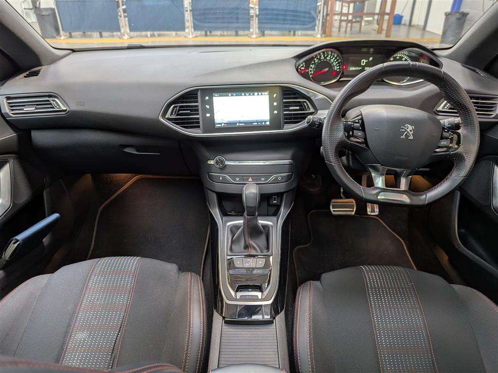 <p>2017 PEUGEOT 308 GT LINE S/S AUTO</p>