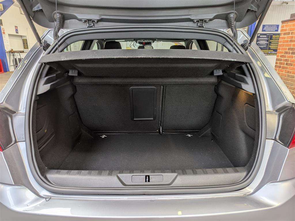<p>2017 PEUGEOT 308 GT LINE S/S AUTO</p>
