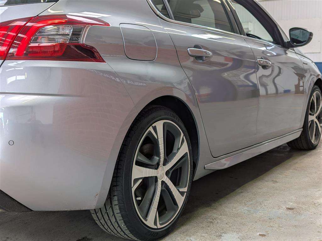 <p>2017 PEUGEOT 308 GT LINE S/S AUTO</p>