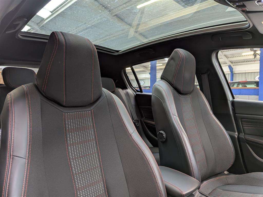 <p>2017 PEUGEOT 308 GT LINE S/S AUTO</p>