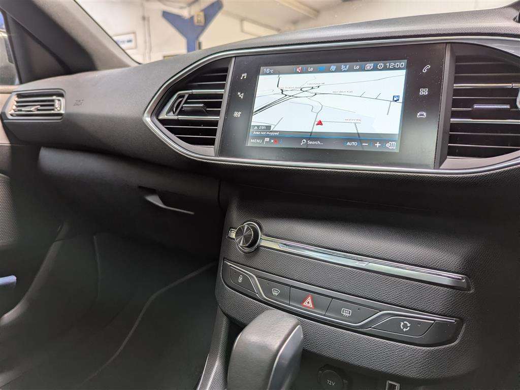 <p>2017 PEUGEOT 308 GT LINE S/S AUTO</p>