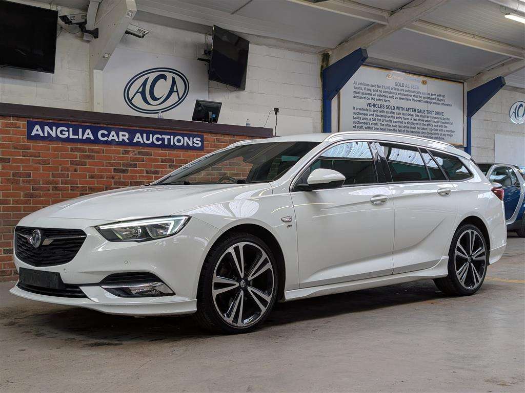 <p>2018 VAUXHALL INSIGNIA SRI VX-LINE NAV</p>