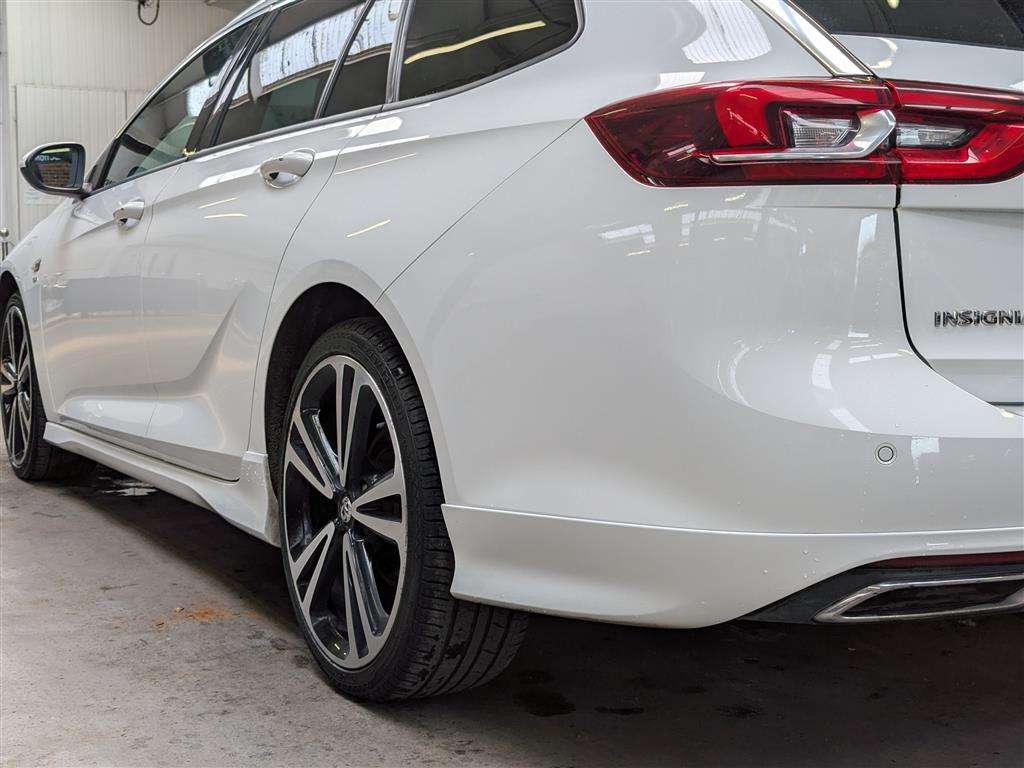 <p>2018 VAUXHALL INSIGNIA SRI VX-LINE NAV</p>