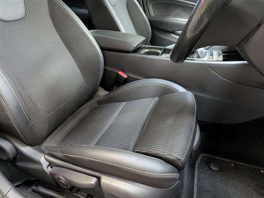 <p>2018 VAUXHALL INSIGNIA SRI VX-LINE NAV</p>