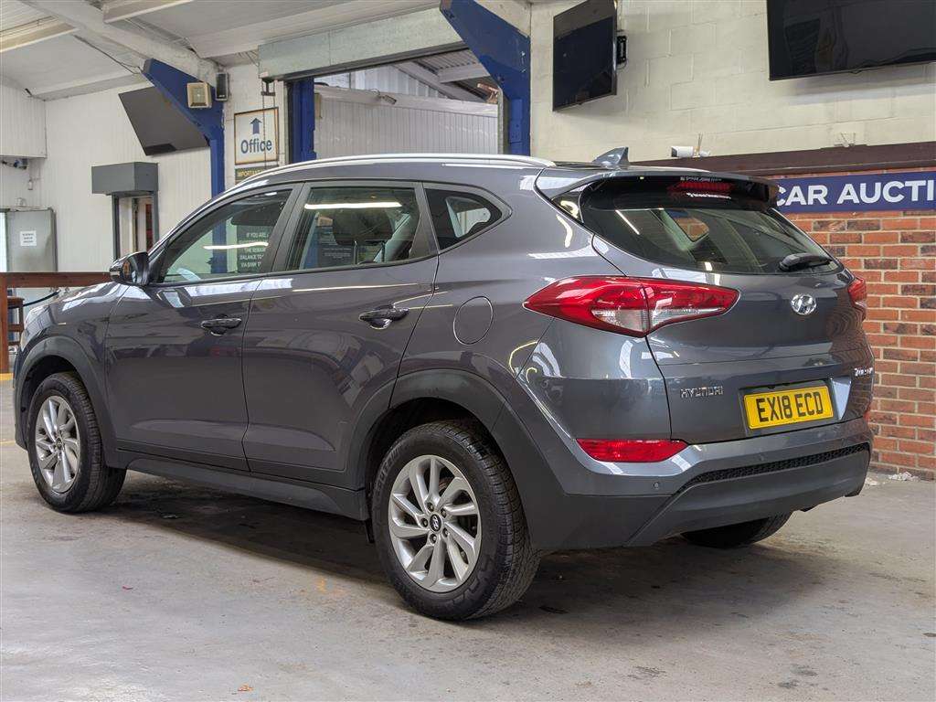 <p>2018 HYUNDAI TUCSON SE NAV B-DRIVE 2WD</p>